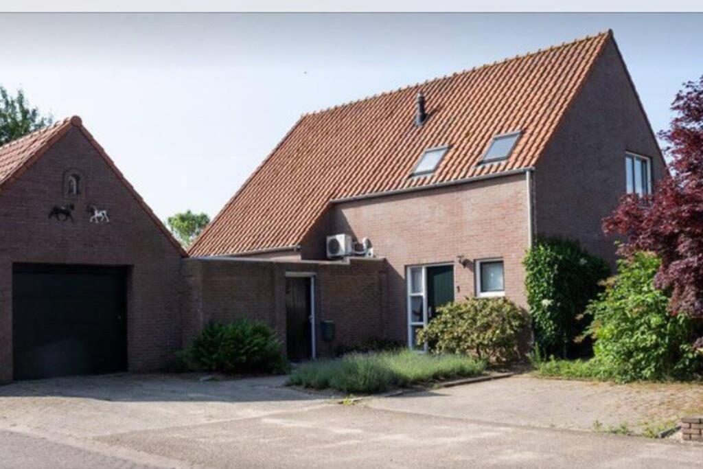 Laaker Villa Nearby Outlet Roermond Ohé en Laak Esterno foto